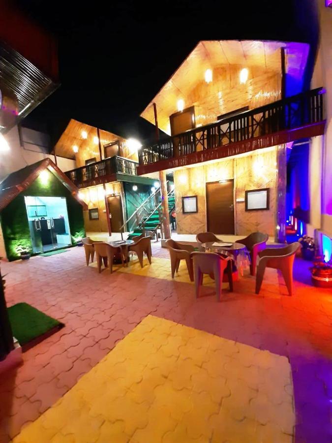 Hotel Bamboo Castle Jaipur Bagian luar foto